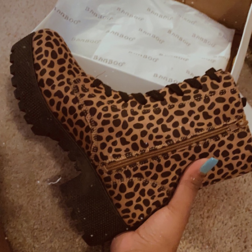 Cheetah boots - Picture 1 of 2